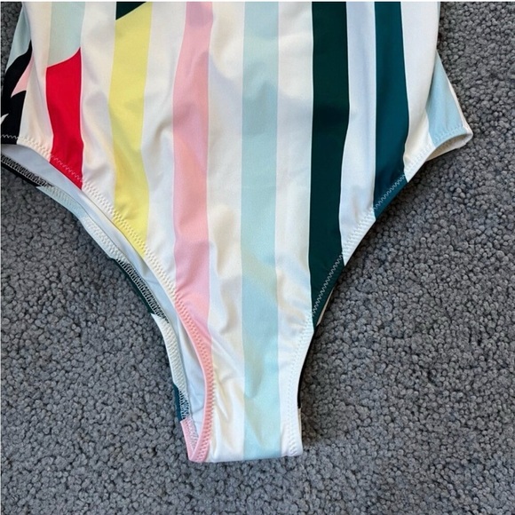 Solid & Striped One‑Piece Swimsuit Women’s Size Medium NWT - Picture 7 of 16